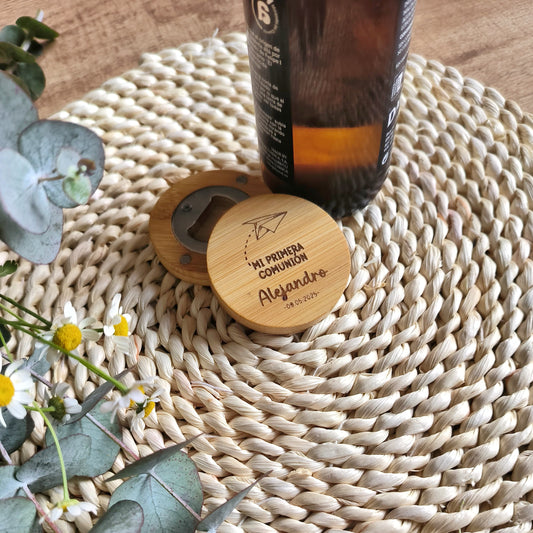 Abrebotellas con imán para comunión